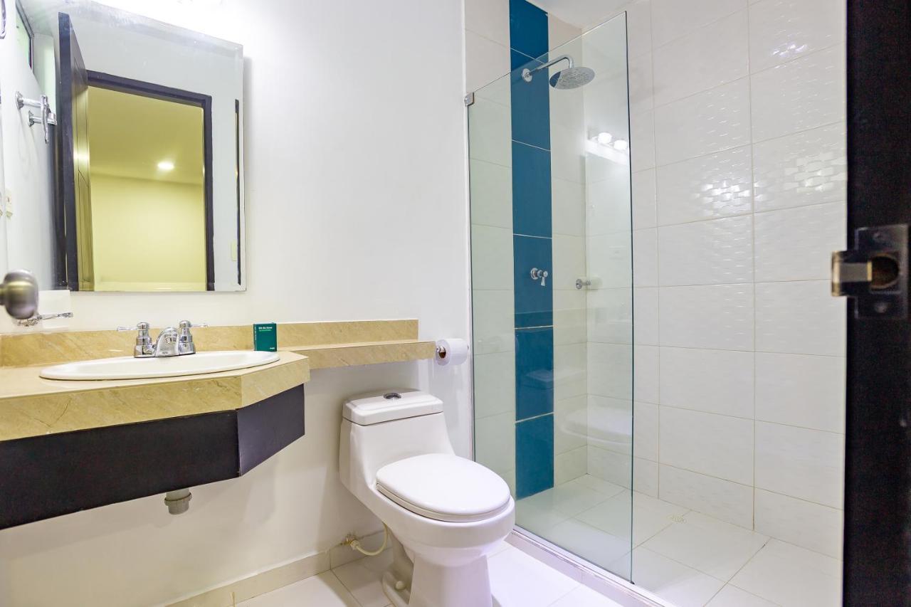 Hotel Ayenda Monteria Central Екстер'єр фото